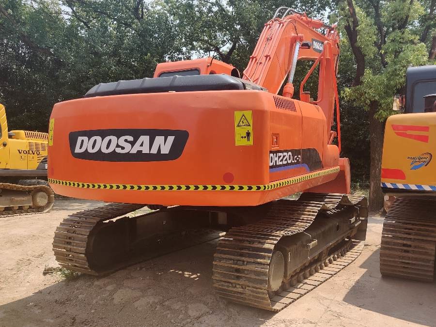 Corée Excavateur Doosan d'occasion à vendre Machinerie DH220LC Jindongyu de seconde main