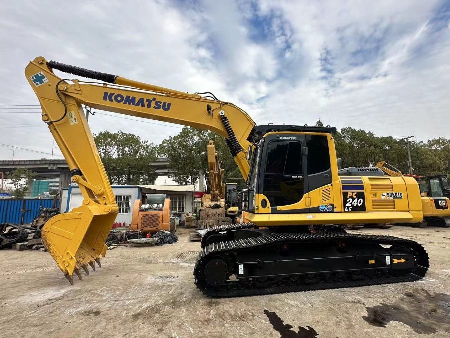 Japon Excavateur Komatsu d'occasion à vendre PC240-8 de seconde main Machinerie Jindongyu