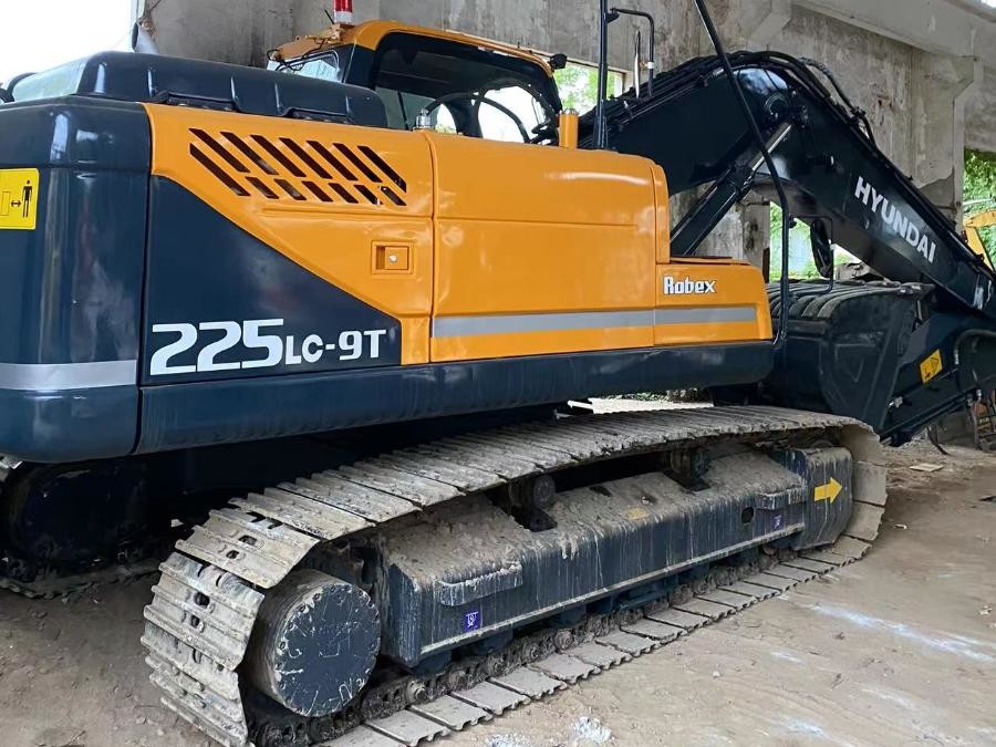 Corée Excavateur Hyundai d'occasion à vendre R225-9T d'occasion Machinerie Jindongyu