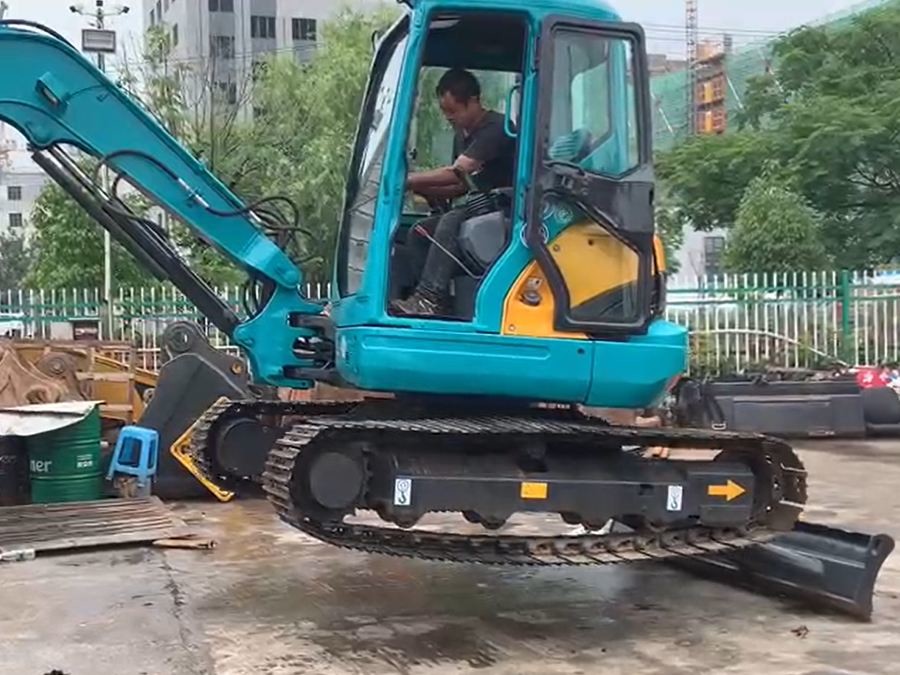 Japon Excavateur Kubota d'occasion à vendre Machinerie Jindongyu KX161-3S d'occasion