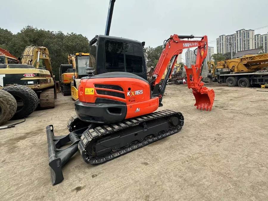 Japon Excavateur Kubota d'occasion à vendre Machinerie Jindongyu KX165-5 d'occasion