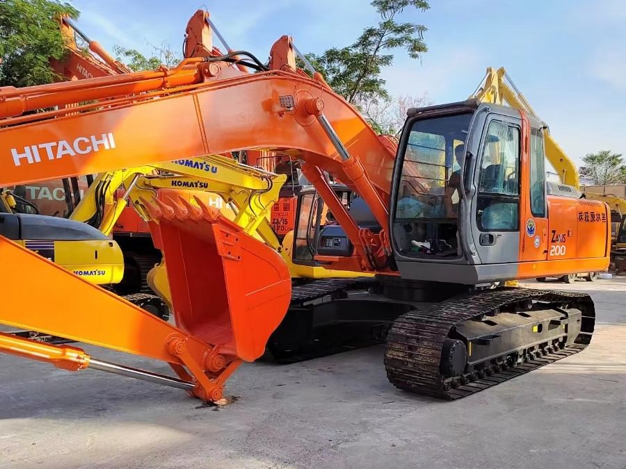 Japon Excavateur d'occasion Hitachi à vendre Machinerie ZX200 Jindongyu d'occasion