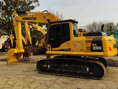 Excavateur Komatsu PC200-8 d'occasion en bon état
